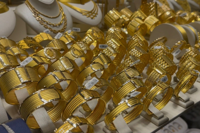 Altında bankalar ile canlı piyasadaki makas gramda 500 lirayı geçti