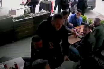 Bursa'da soluk borusuna yemek kaçan vatandaş Heimlich manevrasıyla kurtarıldı