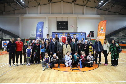 Spor festivalinde öğrenciler okçular yarıştı