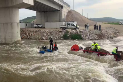 Dereyi traktörle geçmek isterken faciadan dönüldü: 10 işçi vinçle kurtarıldı