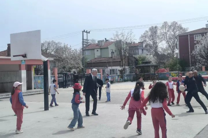 Yaşar, derslere katıldı