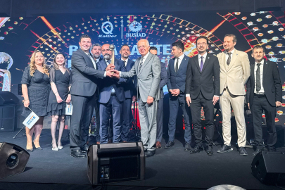 Bursa Kalite Büyük Ödülü Arena Okulları’nın oldu