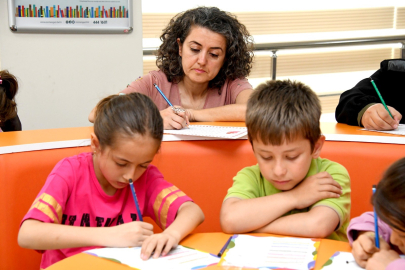 "Hayatımın İlk Kütüphanesi Annem" Anne ve çocukların gönüllerine dokundu