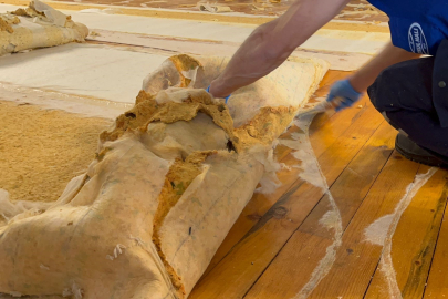 Bursa Ulucami'de halı yenileme çalışmaları başladı