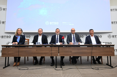 E-ticaret hacmi 4,5 trilyon lirayı aştı