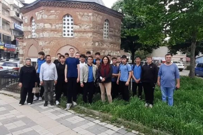 Tarihi mekânları gezdiler