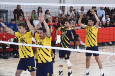 Yenişehir Belediyesi’nden Yaz Voleybol Okulu