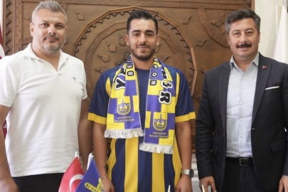YENİŞEHİR BELEDİYESPOR’DAN BİR TRANSFER DAHA: BURAK KONAÇ İMZAYI ATTI