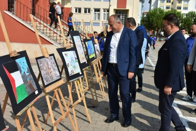 Yenişehirli öğrencilerden gökyüzüne barış ve umut mesajı