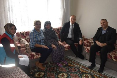 Kaymakam Altay’dan Dünya Yaşlılar Günü’nde anlamlı ziyaret