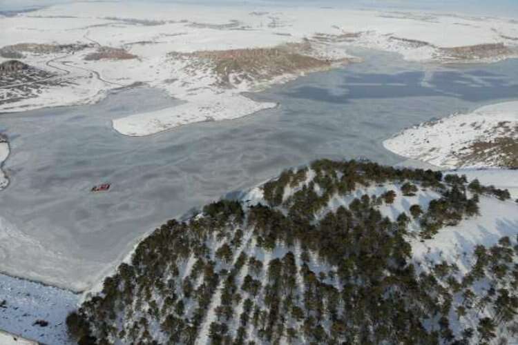 Aksaray'da Mamasın Barajı buz tuttu
