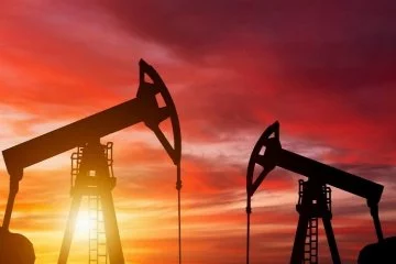 Brent petrolün varil fiyatı 82,79 dolar