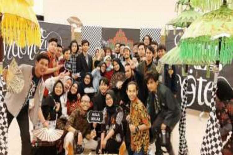 Bursa'da eğitim gören Endonezyalı öğrenciler ülkelerini tanıttı
