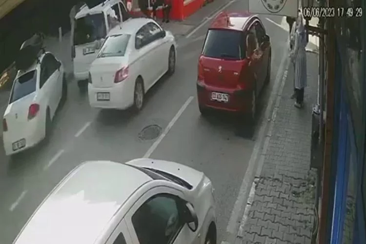 Bursa'da fren yerine gaza bastı!O sürücü 3 kişiyi böyle biçti