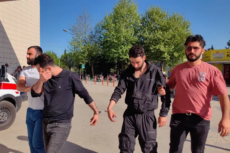 Bursa'da yakalanan uyuşturucu tacirleri tutuklandı
