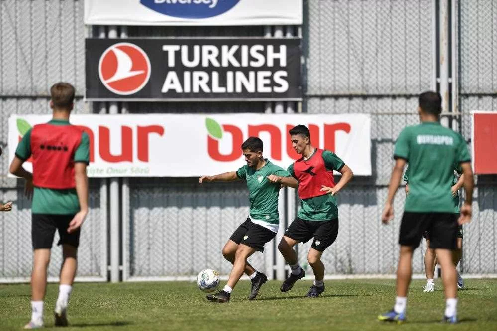  Bursaspor’da çift kale maçlar devam ediyor