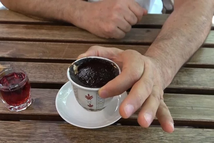 Cezve yerine fincanda pişirilen ‘İsli Kahve’ kültürü
