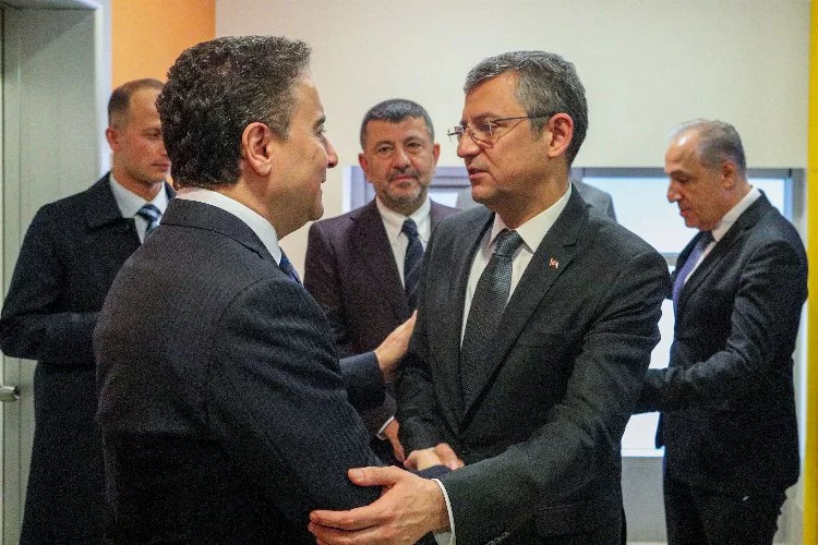 CHP Genel Başkanı Özel, DEVA lideri Babacan’ı ziyaret etti