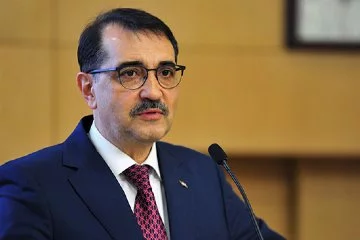 Enerji Bakanı Dönmez: '1.4 milyar dolarlık bir ceza yok'