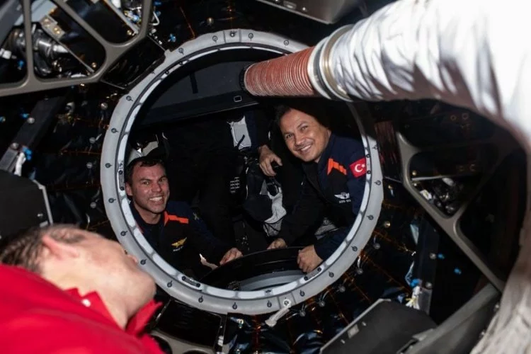 İlk Türk astronottan fotoğraf geldi!