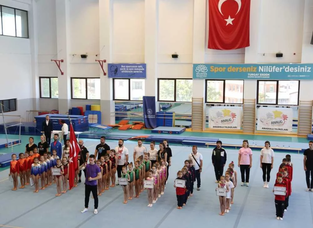 Minik cimnastikçiler Nilüfer’de yarıştı