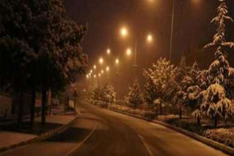 Nevşehir'e mevsimin ilk karı yağdı