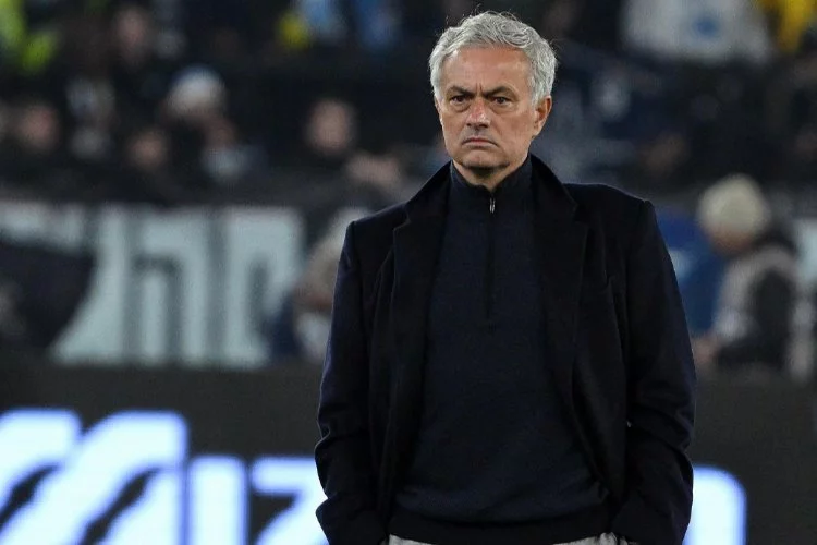 Roma’da Jose Mourinho dönemi sona erdi