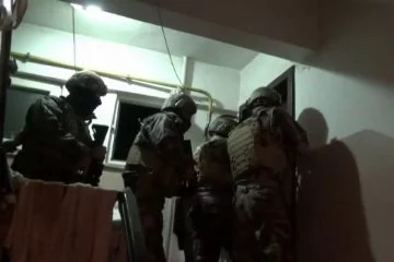 Terör operasyonunda 8 tutuklama