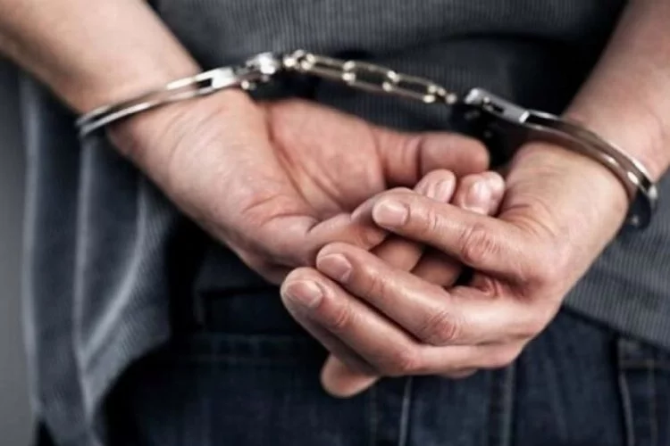 Van'da göçmen kaçakçılığı şüphelisi 6 kişi tutuklandı