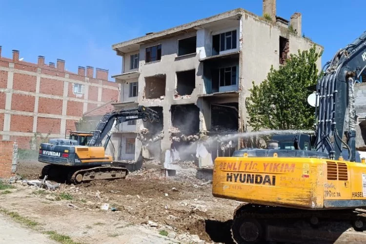 Yenişehir Belediye Başkanı Davut Aydın: “Metruk Binaları Tek Tek Yıkıyoruz”