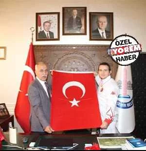 Yenişehir Belediyesporlu Emre Olimpiyat 3'üncüsü oldu